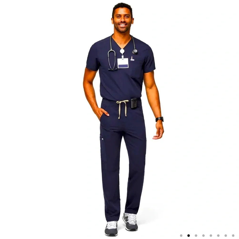 Figs Axim Cargo Scrub Pants L Mens in Navy
